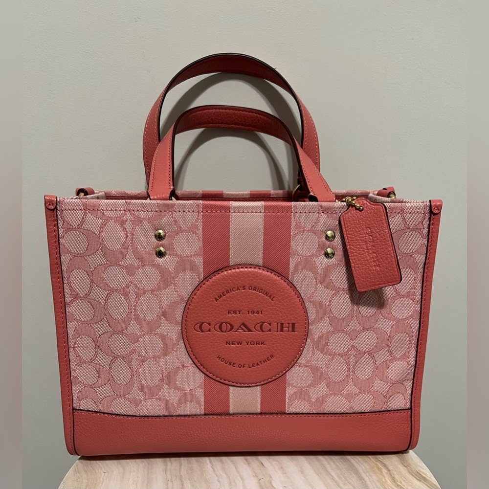 NWT Coach Dempsey Carryall In Signature Jacquard With Stripe And Coach Patch - Picture 9 of 11